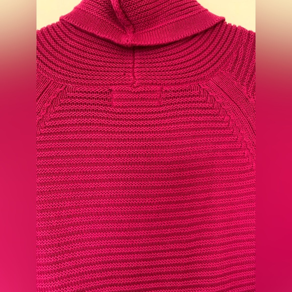 REACTION by Kenneth Cole, turtle neck, long sleeve, crochet sweater, fuchsia. - Picture 5 of 7
